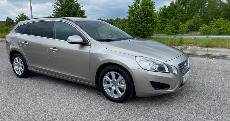 Volvo V60 cena 32900 przebieg: 238124, rok produkcji 2012 z Łapy małe 254